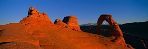 Delicate-Arch-Moonrise.jpg